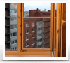Двухстворчатое окно ПВХ в кирпичном доме